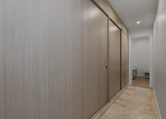 Luxury 5 Bed - Opposite Arc De Triomphe *