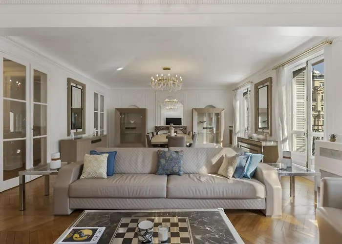 Luxury 5 Bed - Opposite Arc De Triomphe