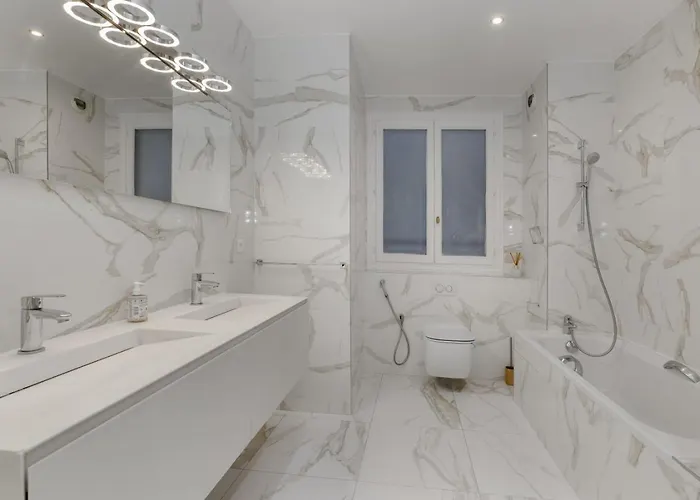 Luxury 5 Bed - Opposite Arc De Triomphe Daire Paris