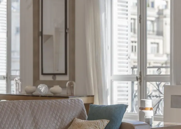 Daire Luxury 5 Bed - Opposite Arc De Triomphe *