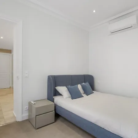 Luxury 5 Bed - Opposite Arc De Triomphe