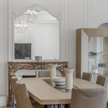 דירה Luxury 5 Bed - Opposite Arc De Triomphe פריז