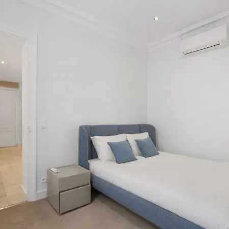 Luxury 5 Bed - Opposite Arc De Triomphe * Paris