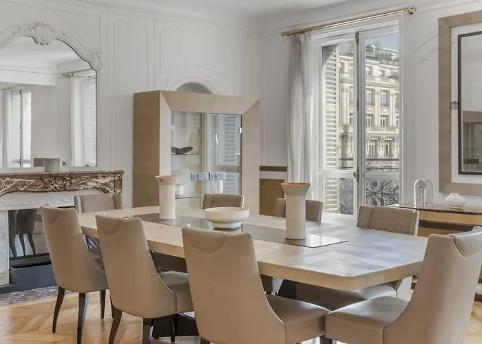 Luxury 5 Bed - Opposite Arc De Triomphe * Paříž