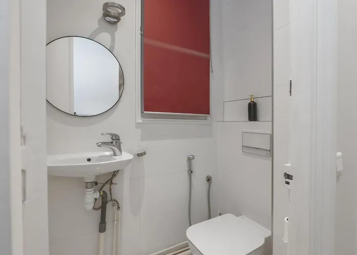 Luxury 5 Bed - Opposite Arc De Triomphe