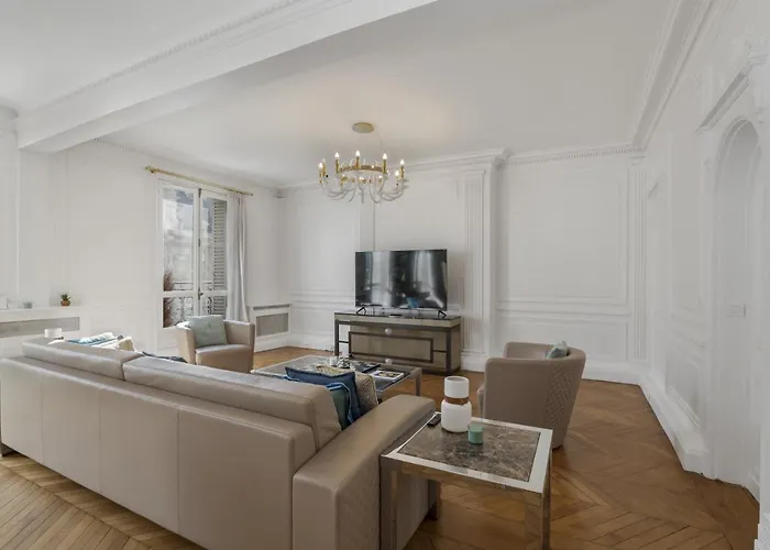 Luxury 5 Bed - Opposite Arc De Triomphe Apartmán *