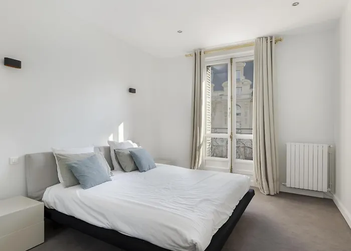 Apartmán Luxury 5 Bed - Opposite Arc De Triomphe *